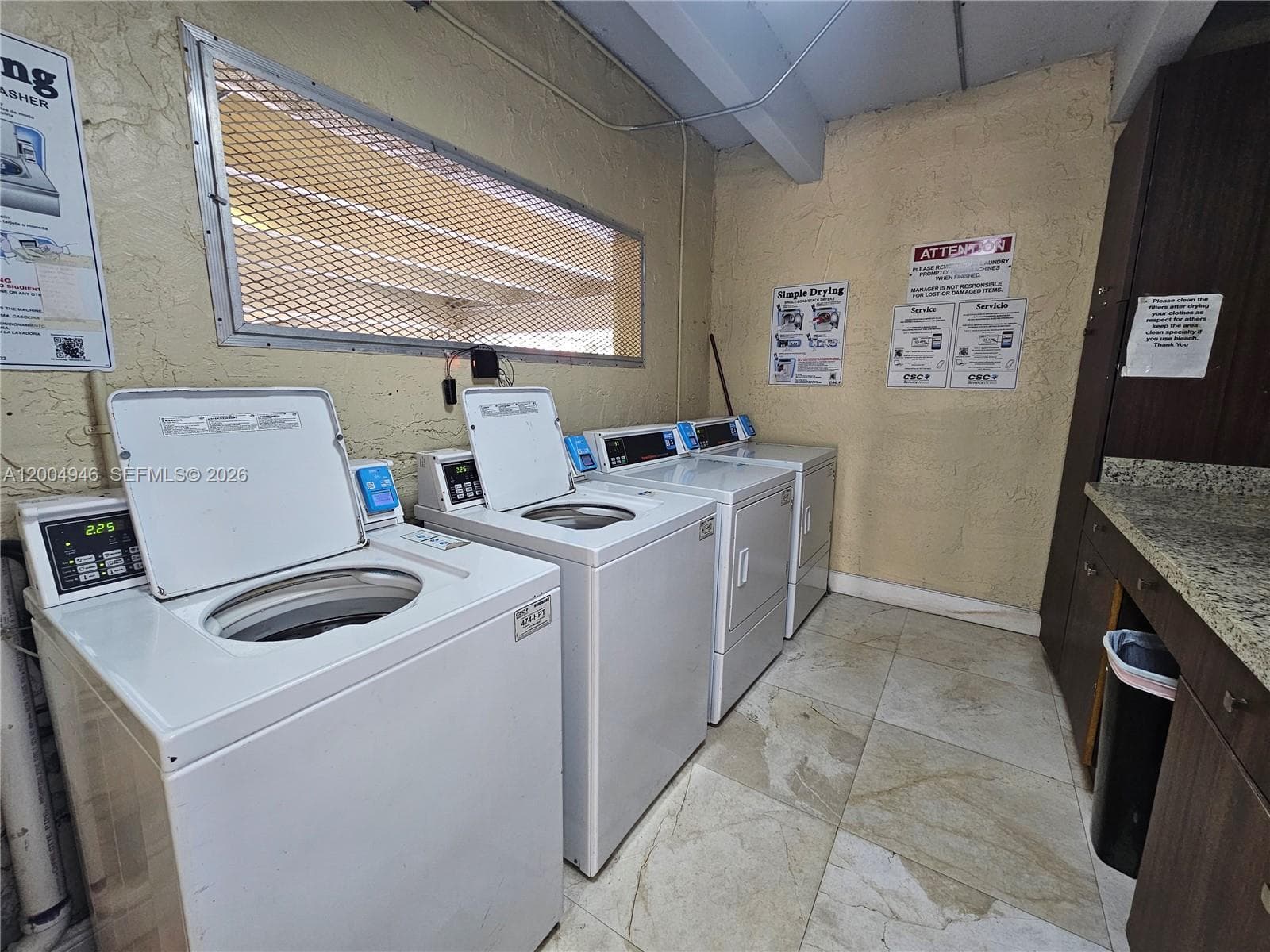 3545 167th St 404 photo 15