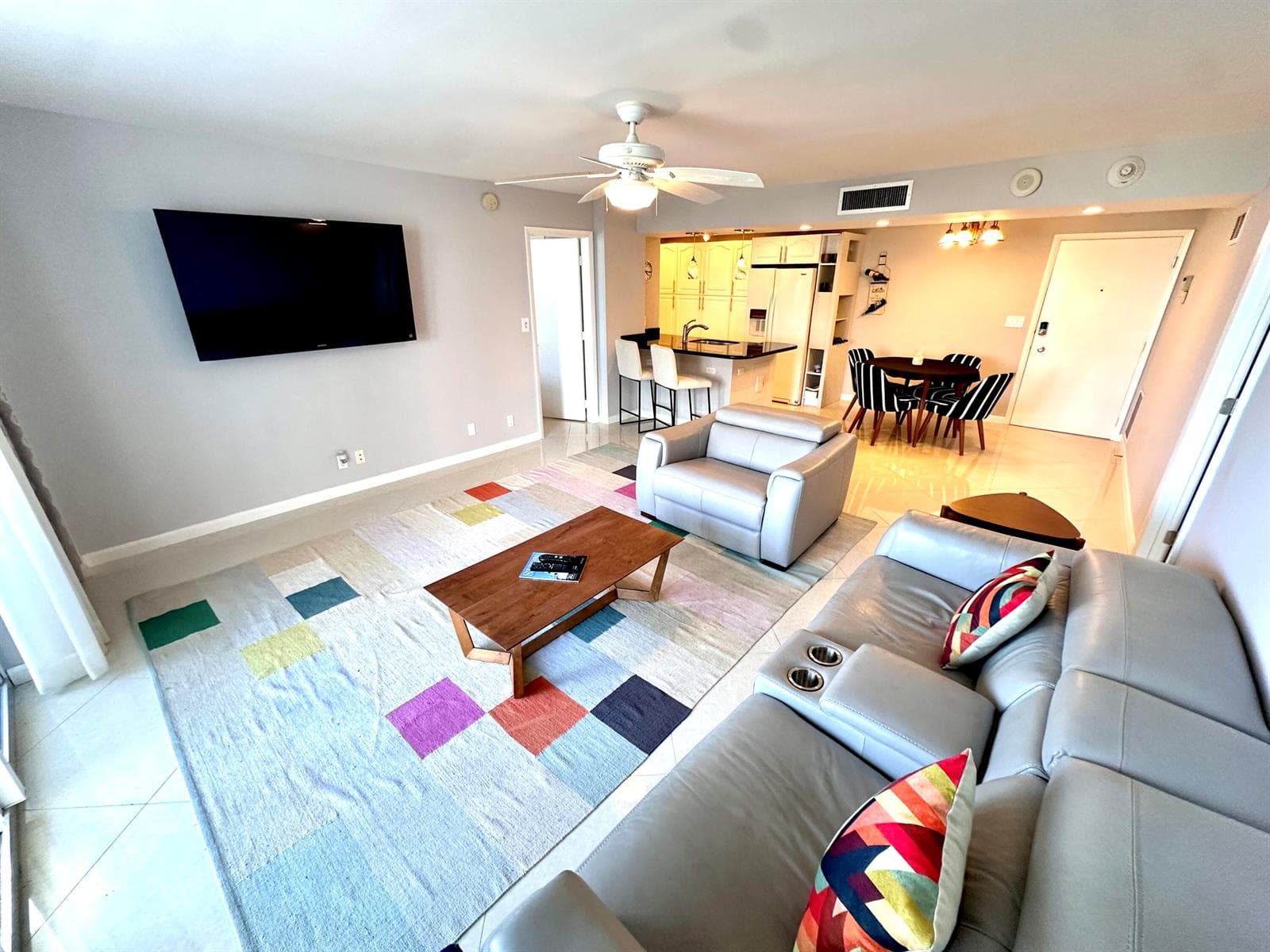 1 Las Olas Circle 313 photo 2