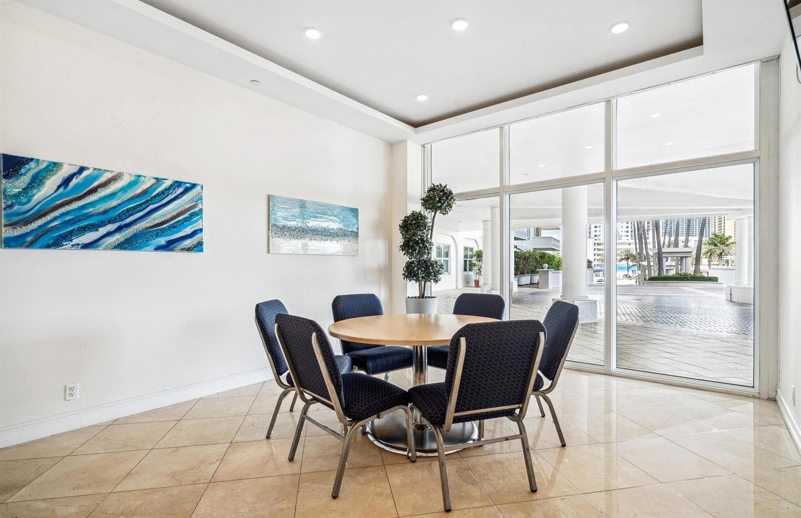 1 Las Olas Circle 313 photo 21