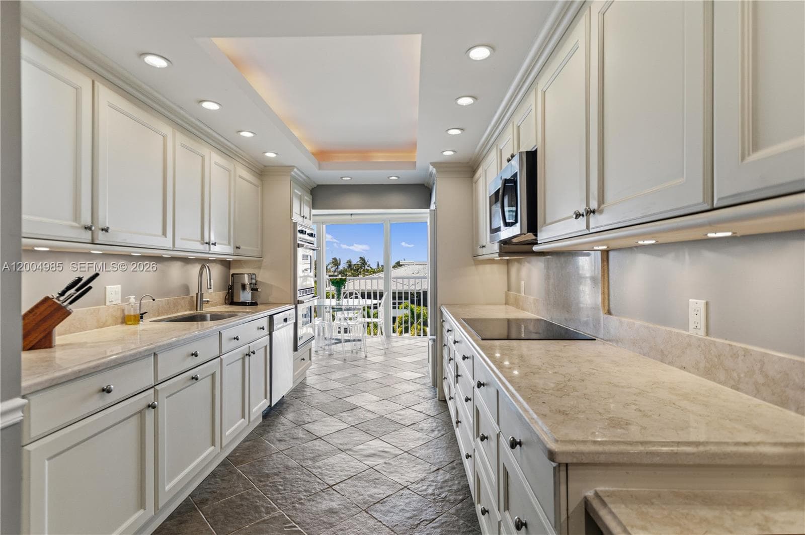 3101 47th Ct 403 photo 23