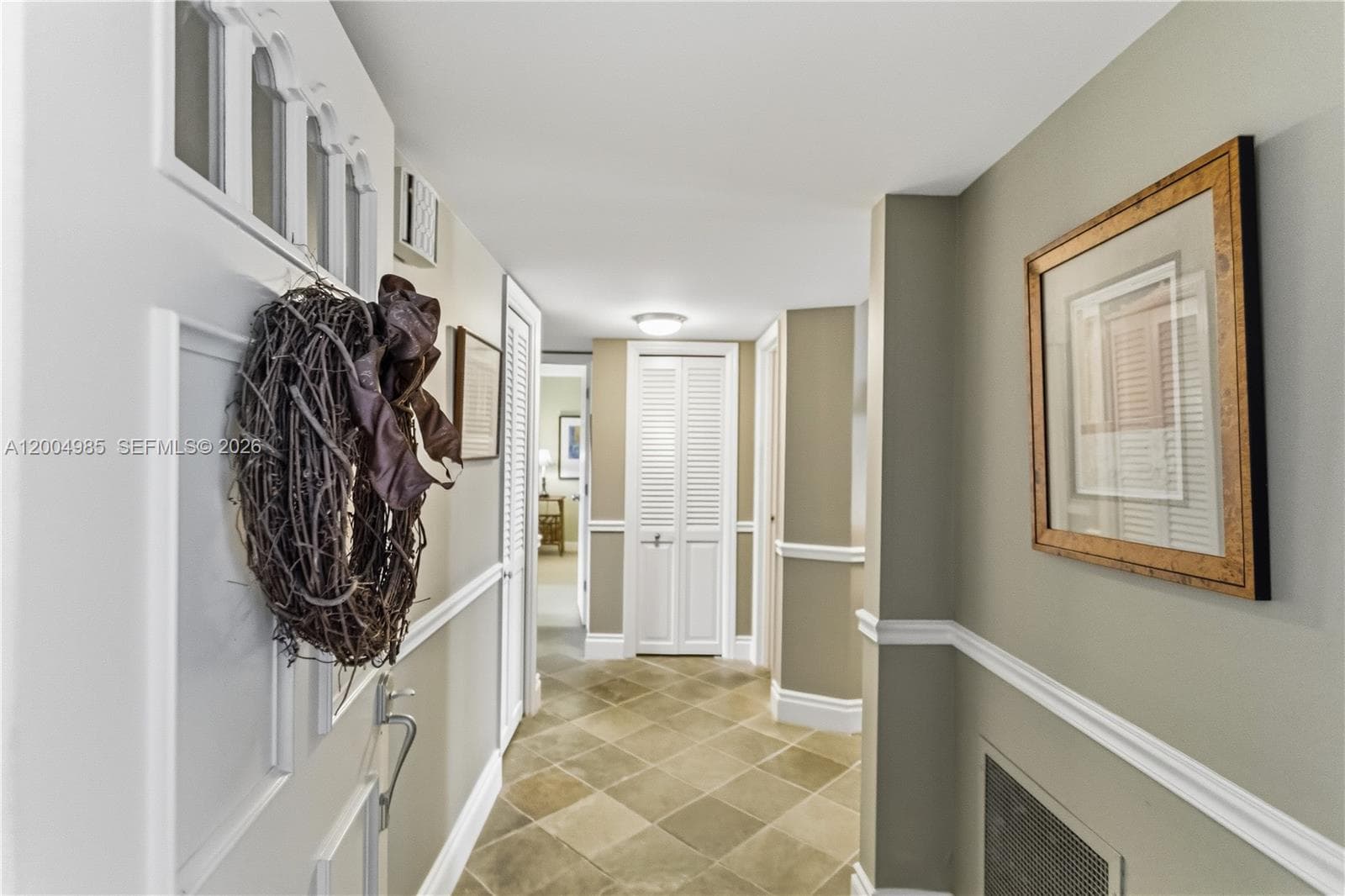 3101 47th Ct 403 photo 3