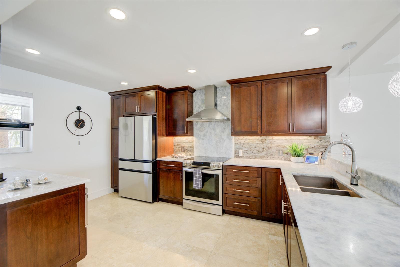 3121 NE 51st Street 305e photo 4