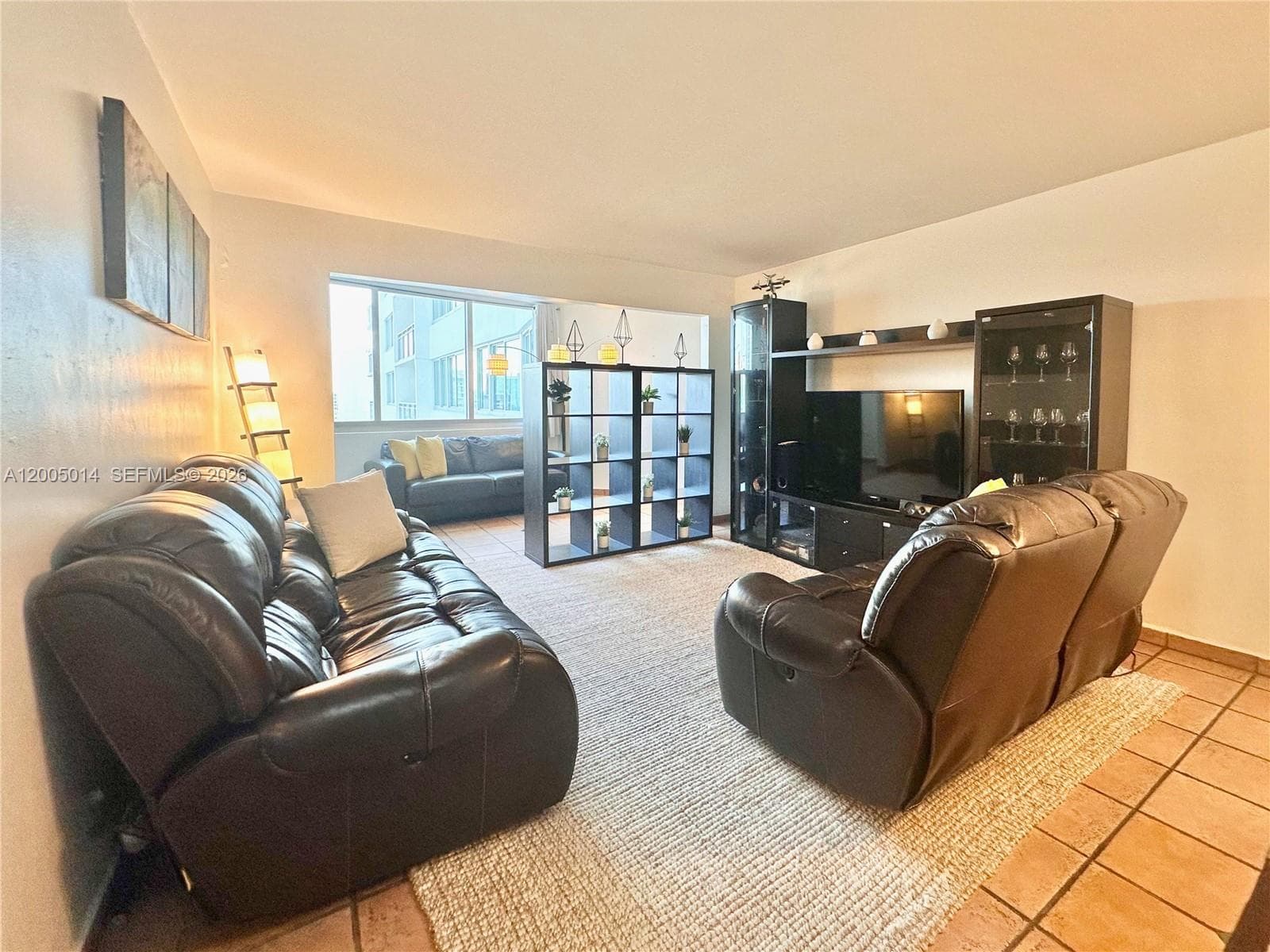 7135 COLLINS AVE 811 photo 2