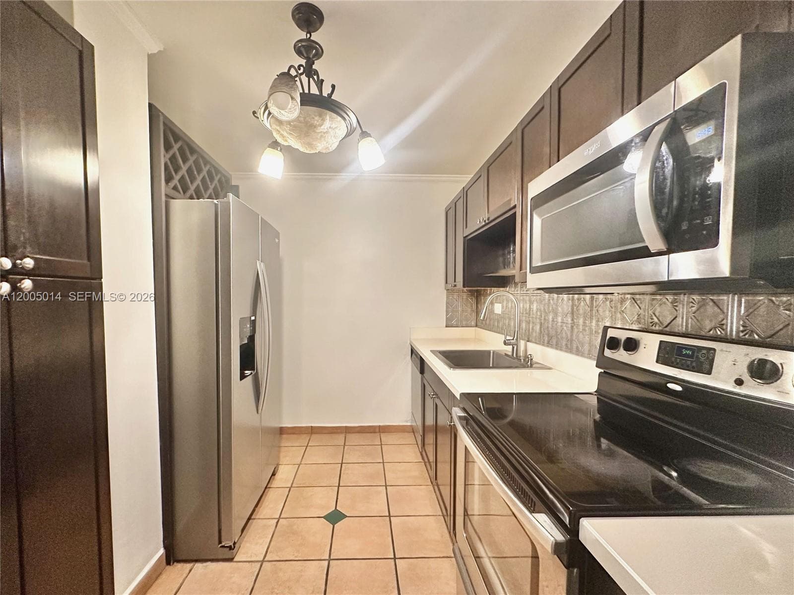 7135 COLLINS AVE 811 photo 9