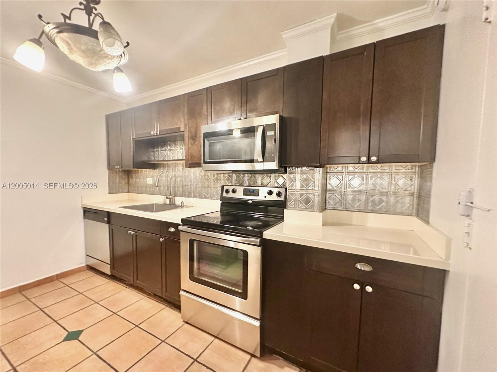 7135 COLLINS AVE 811 photo 10