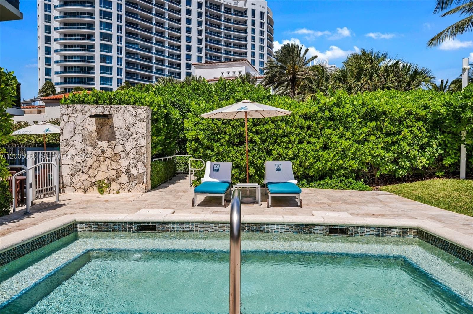 5875 Collins Ave 604 photo 22
