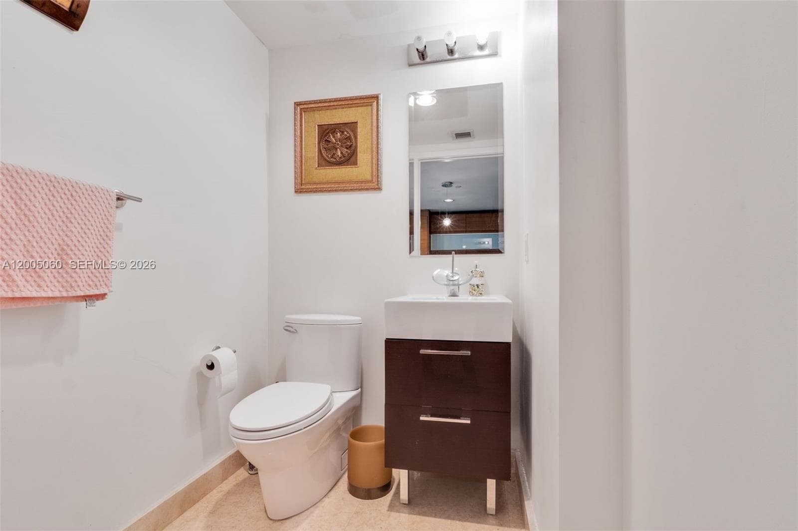 5875 Collins Ave 604 photo 9