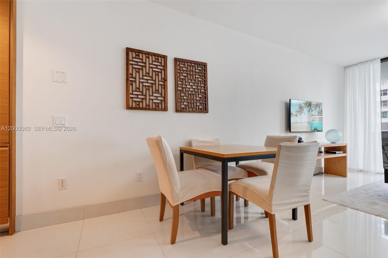 5875 Collins Ave 604 photo 4