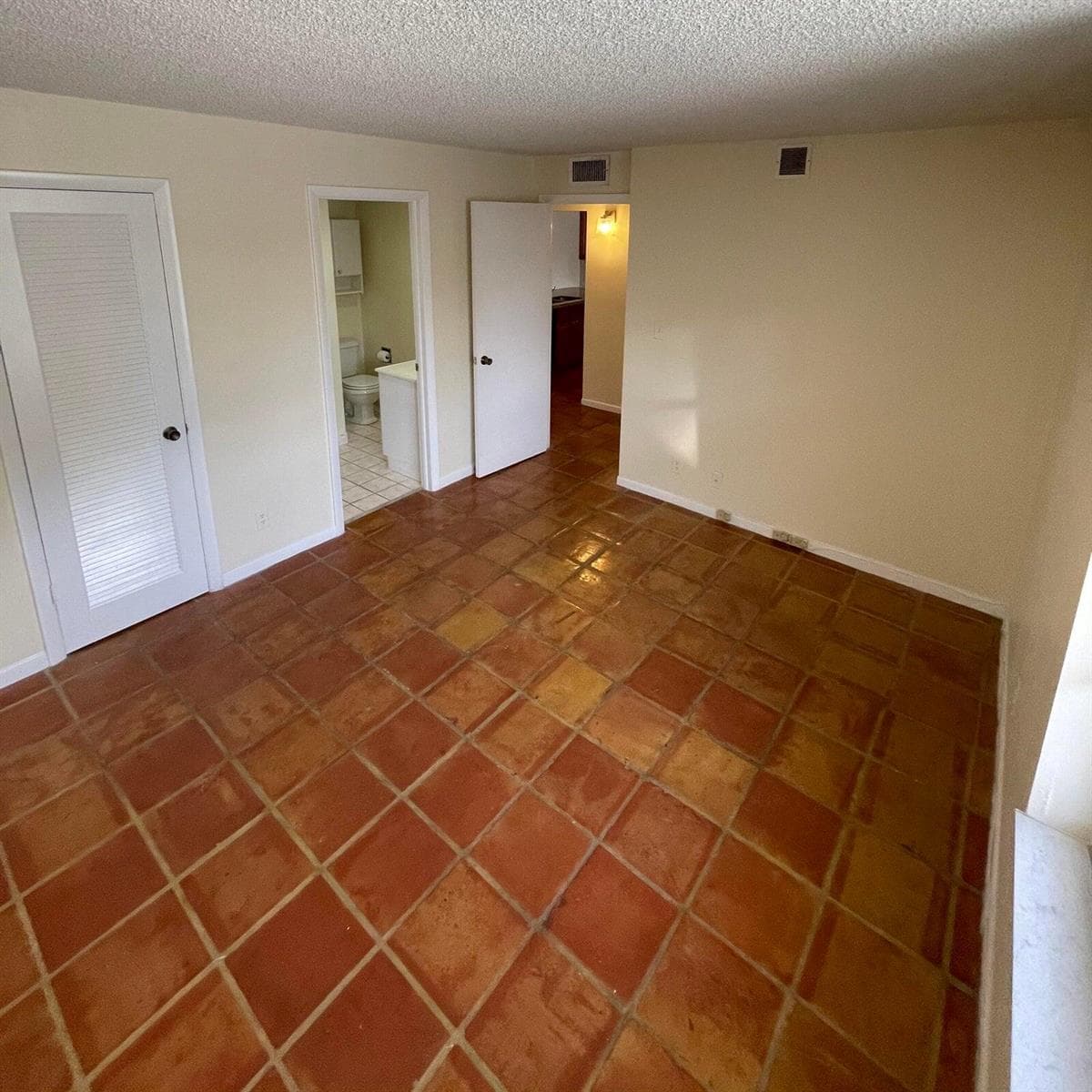 9 Royal Palm Way 106 photo 10