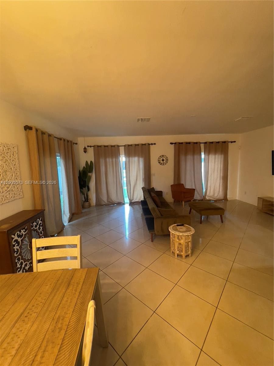 3450 17th Ter 3450 photo 4