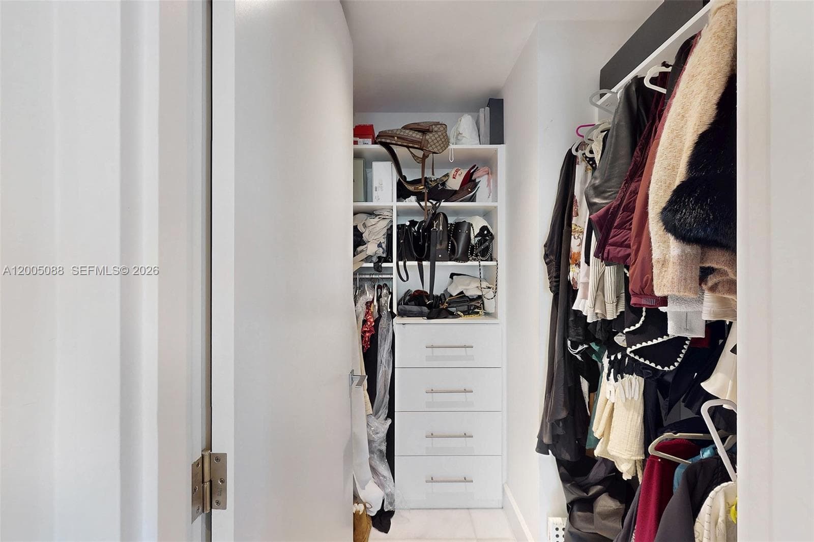 700 26th Ter 4206 photo 16