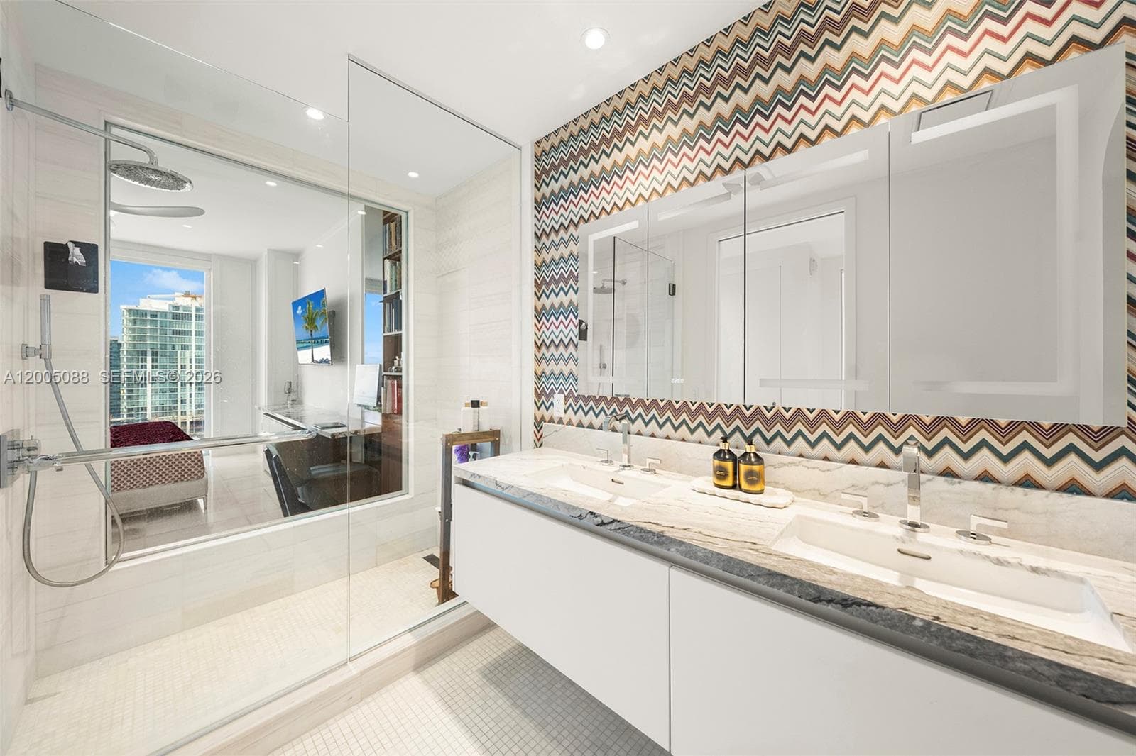 700 26th Ter 4206 photo 15