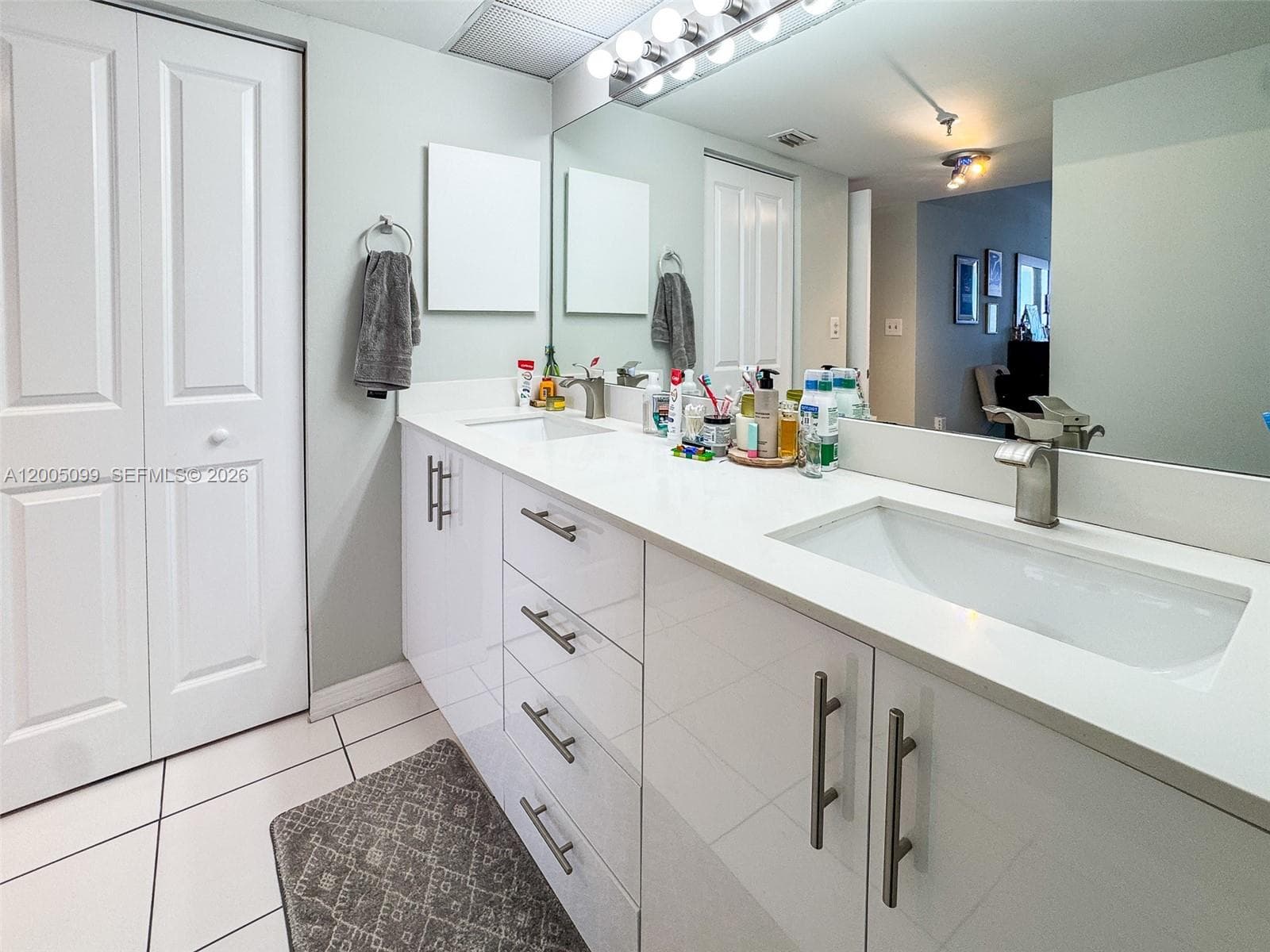 9341 Collins Ave 907 photo 17