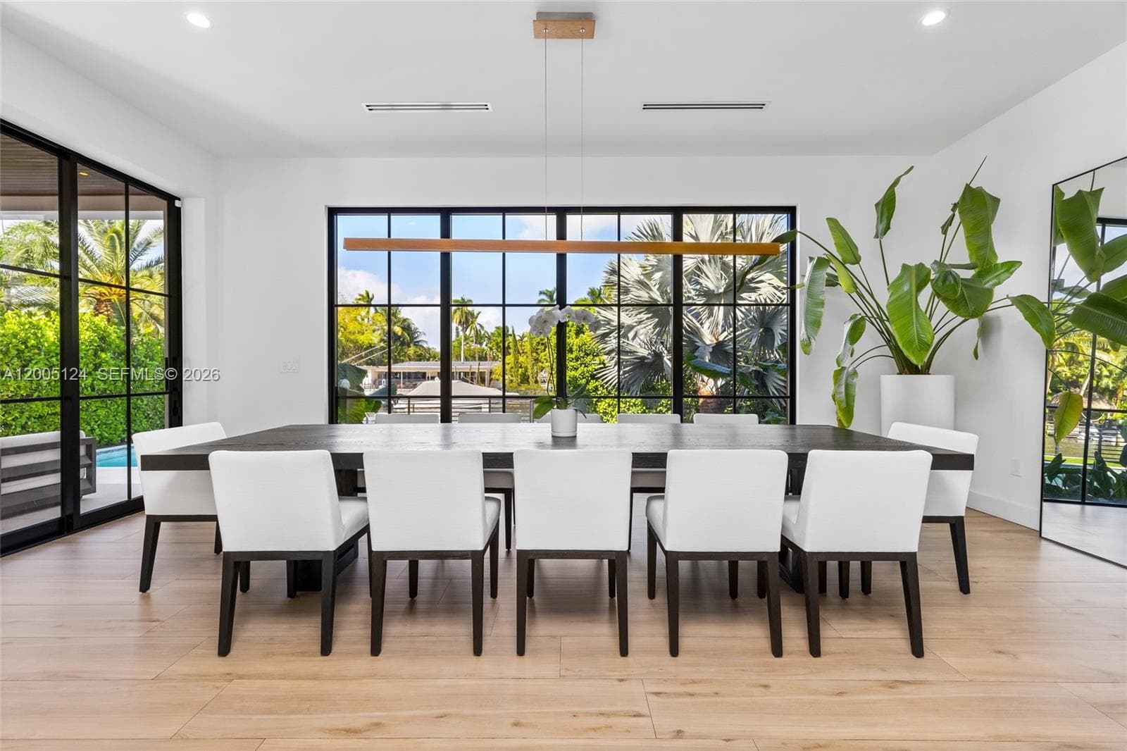 895 76th St photo 18