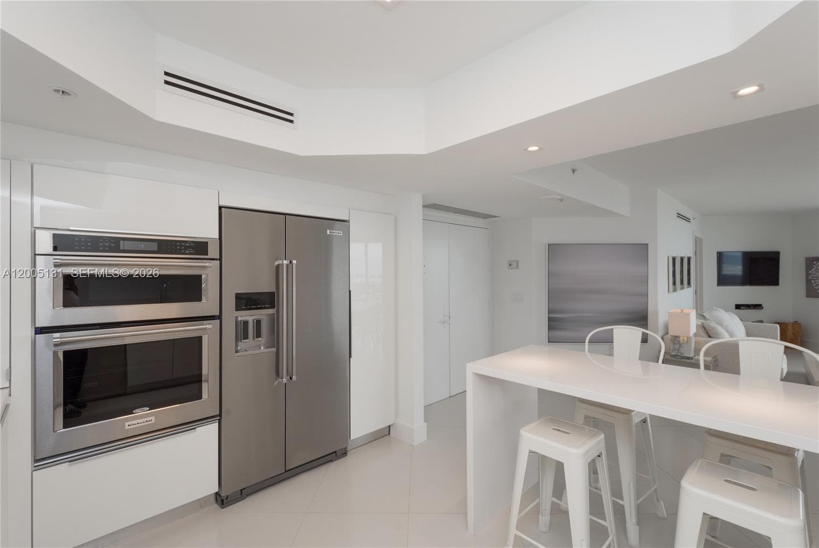 6301 Collins Ave 3006 photo 7