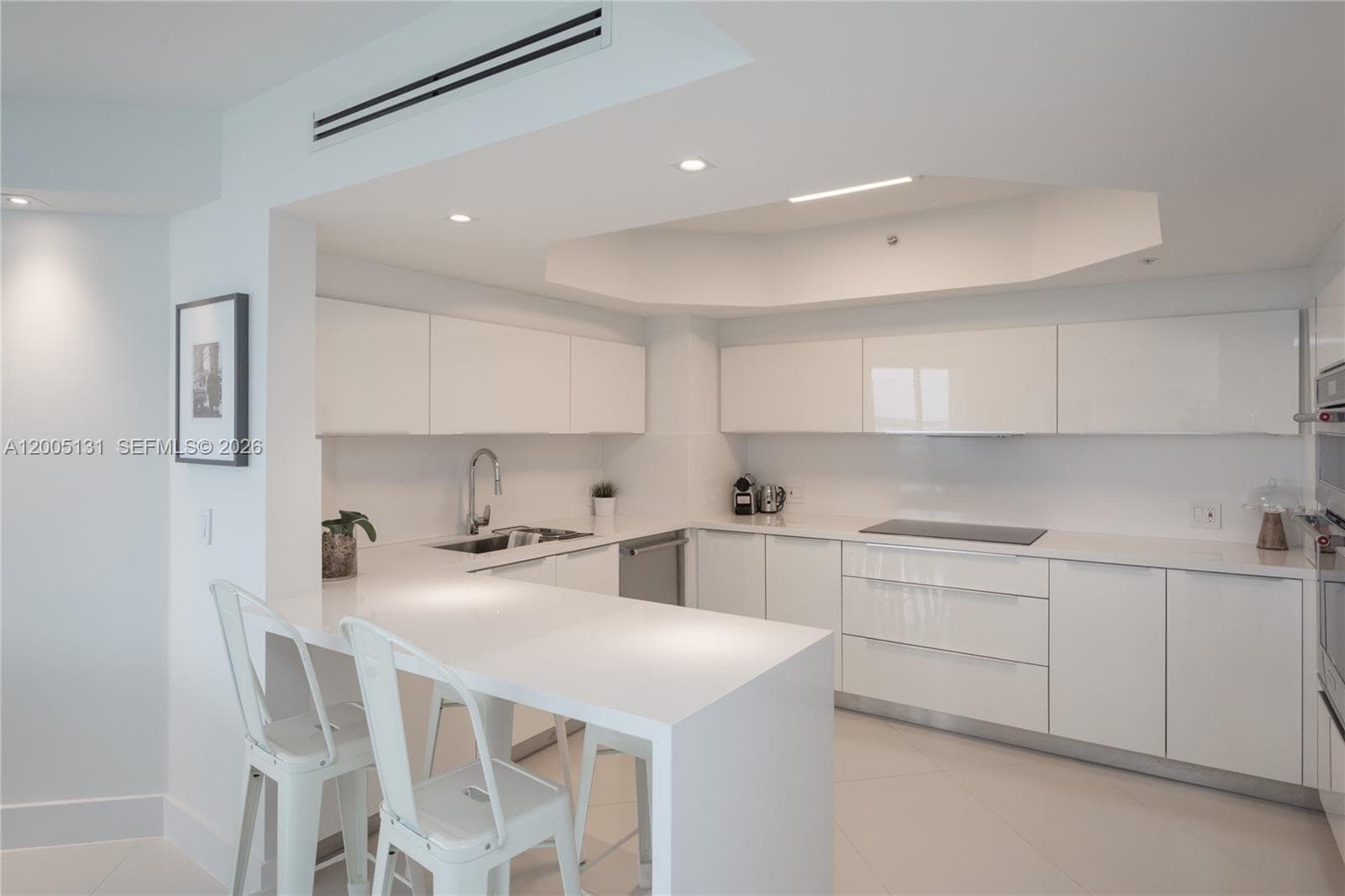 6301 Collins Ave 3006 photo 5