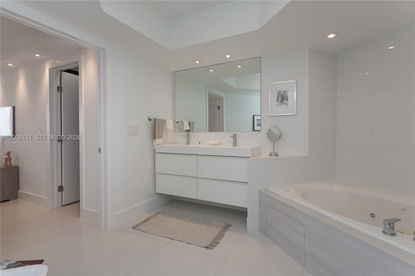 6301 Collins Ave 3006 photo 14