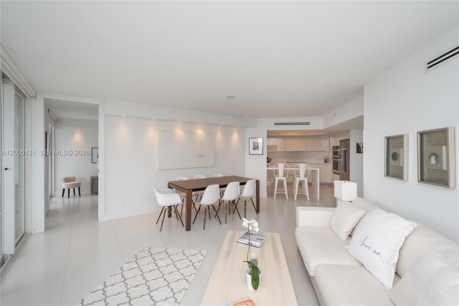 6301 Collins Ave 3006 photo 8