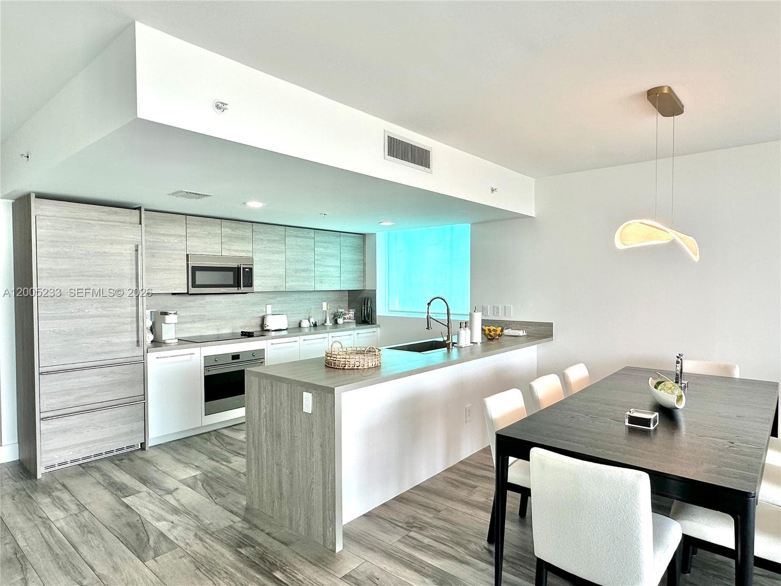 400 Sunny Isles Blvd 1708 photo 13