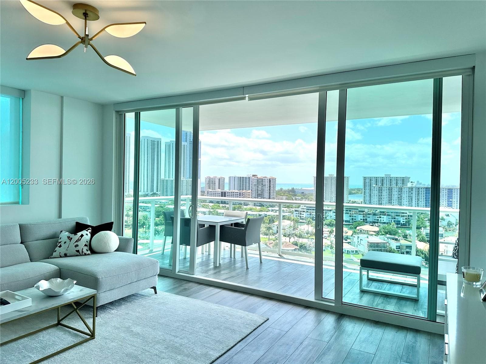 400 Sunny Isles Blvd 1708 photo 5