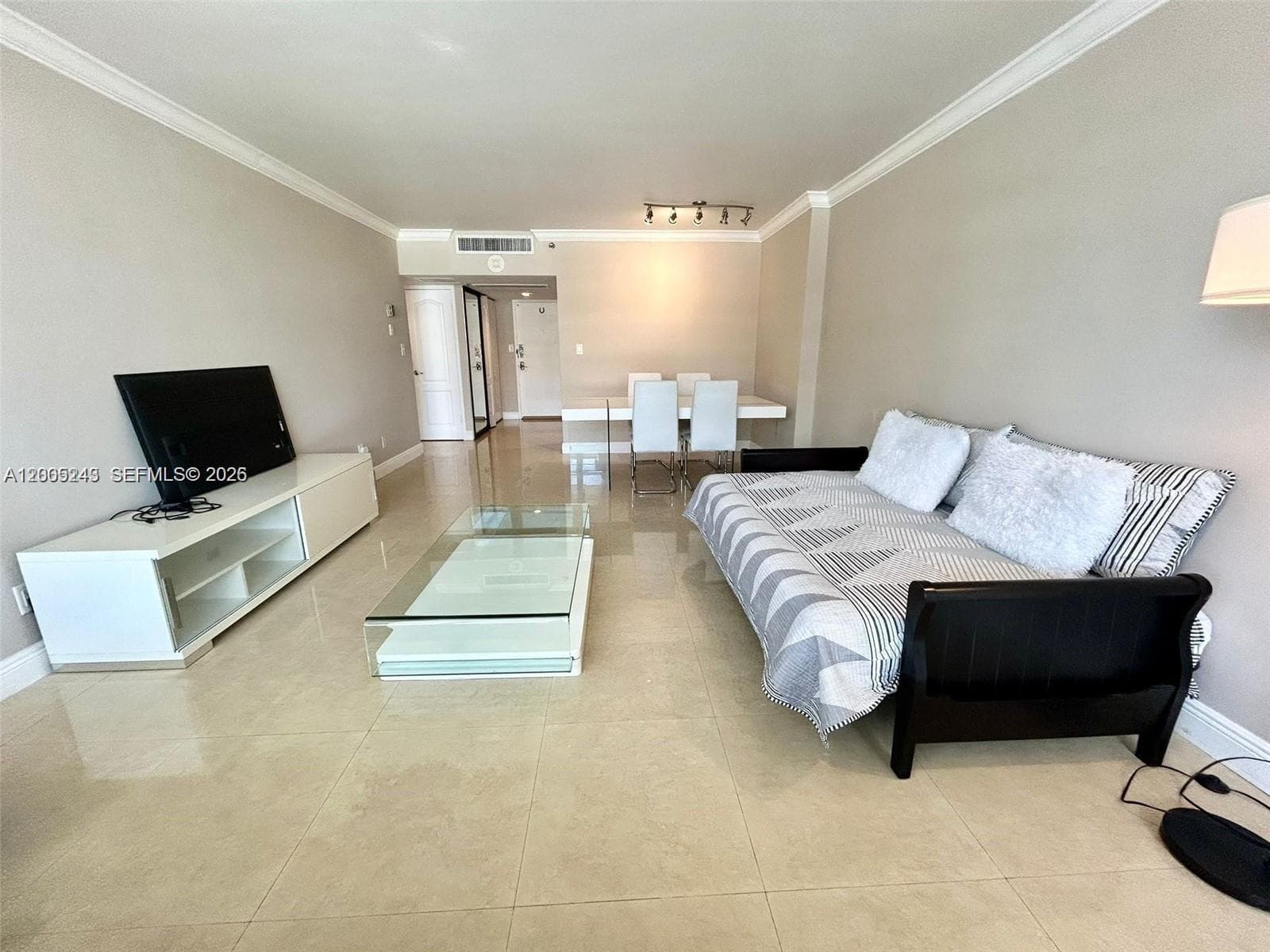 100 Lincoln Rd 1010 photo 2