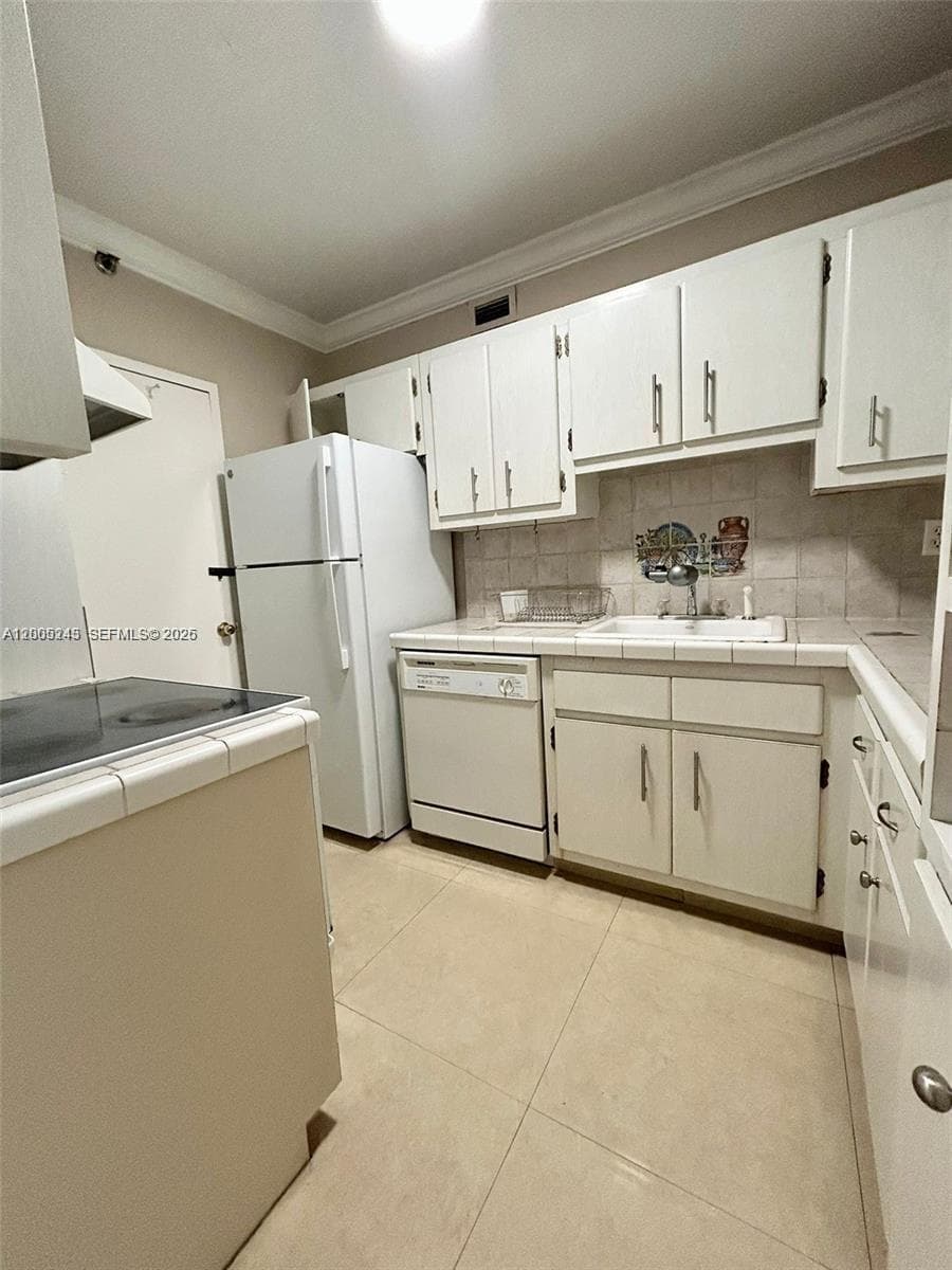 100 Lincoln Rd 1010 photo 5