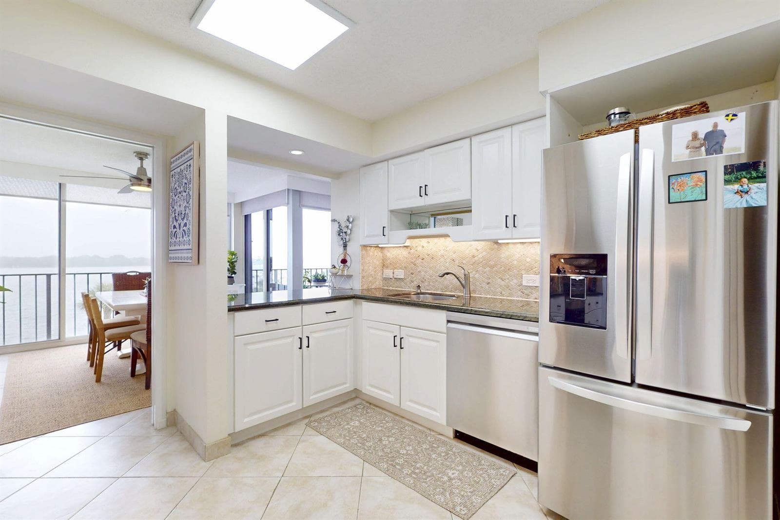 124 Lakeshore Drive 4280 photo 15