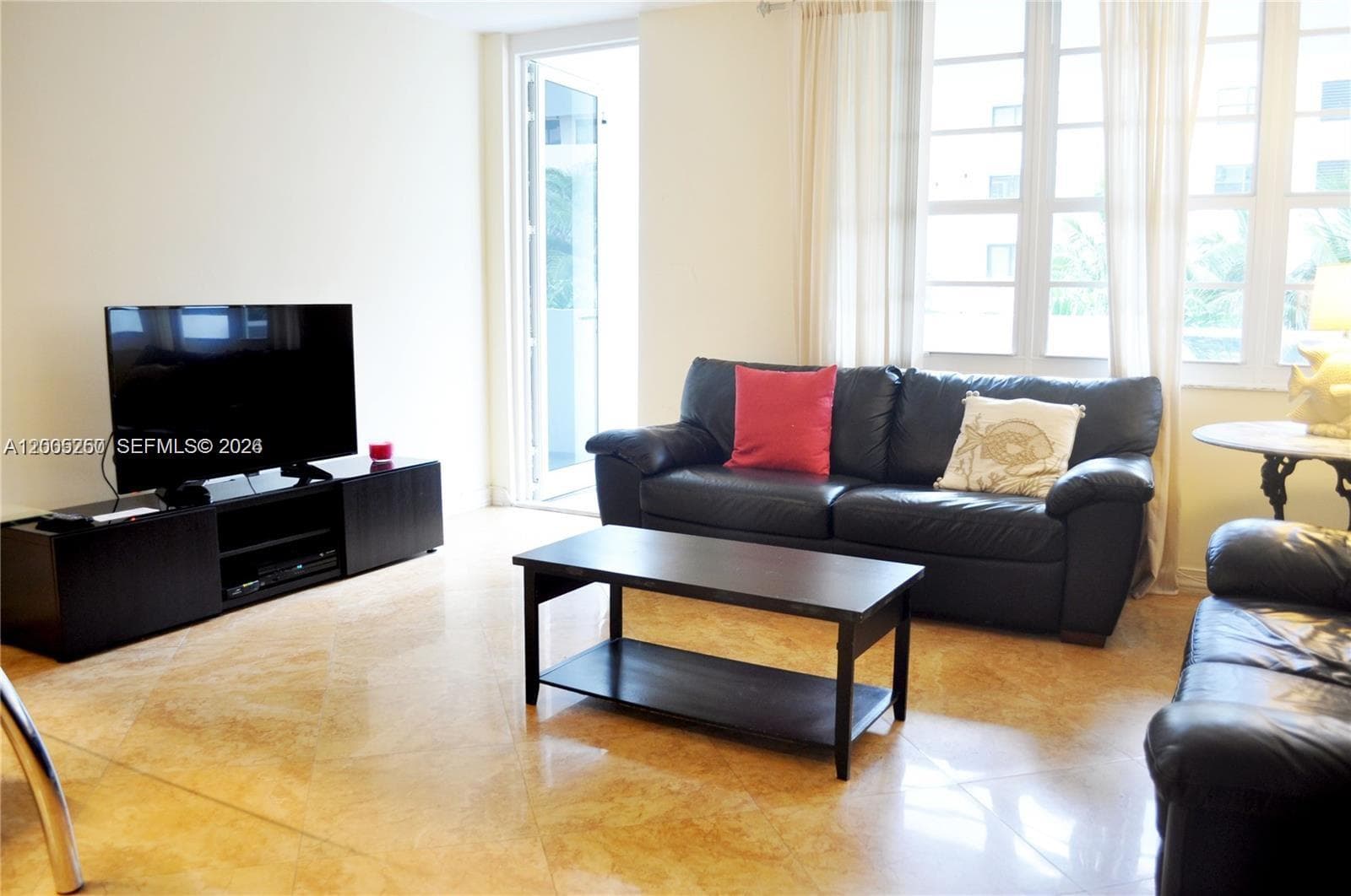 100 Lincoln Rd 534 photo 2