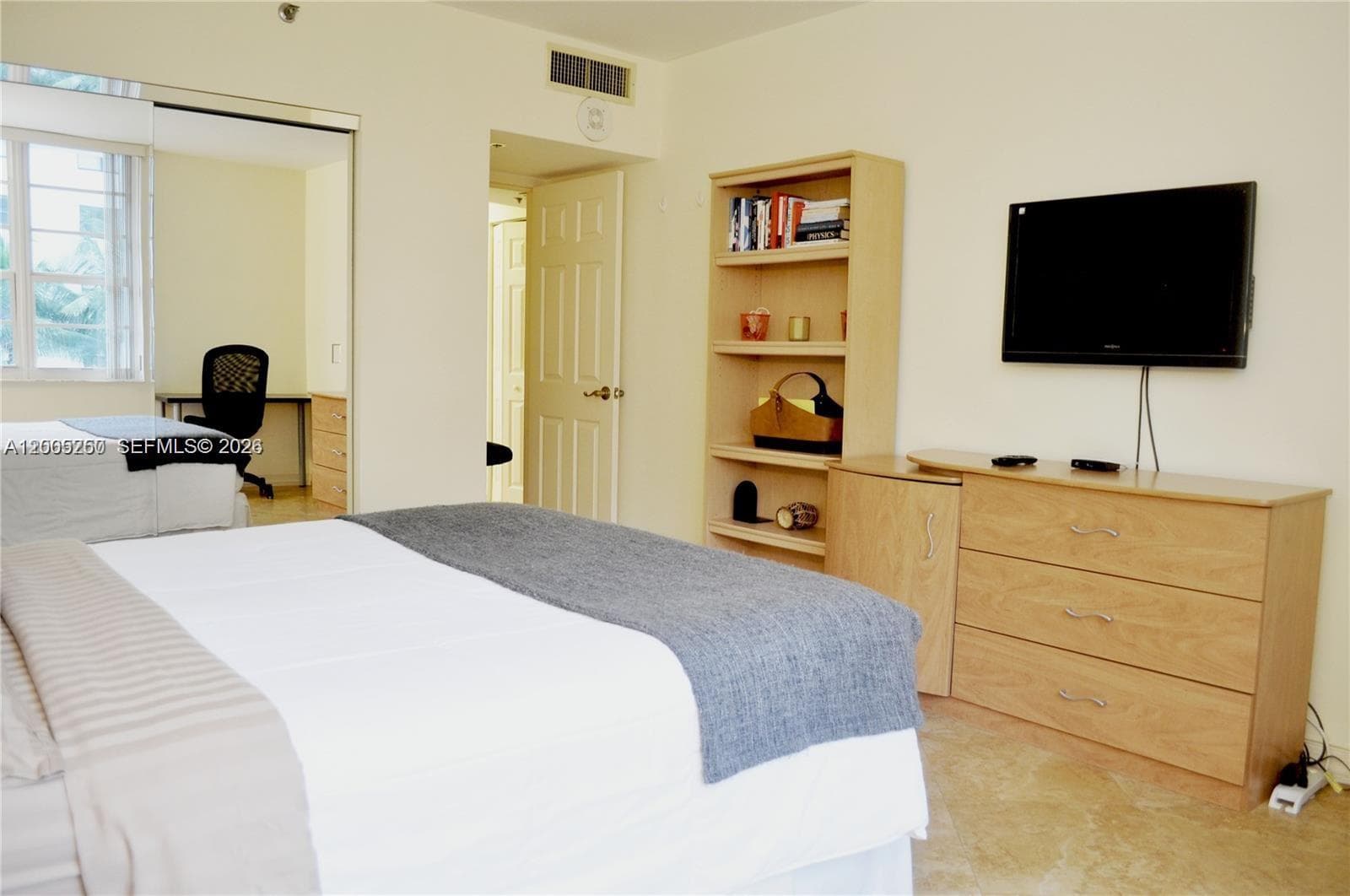 100 Lincoln Rd 534 photo 10