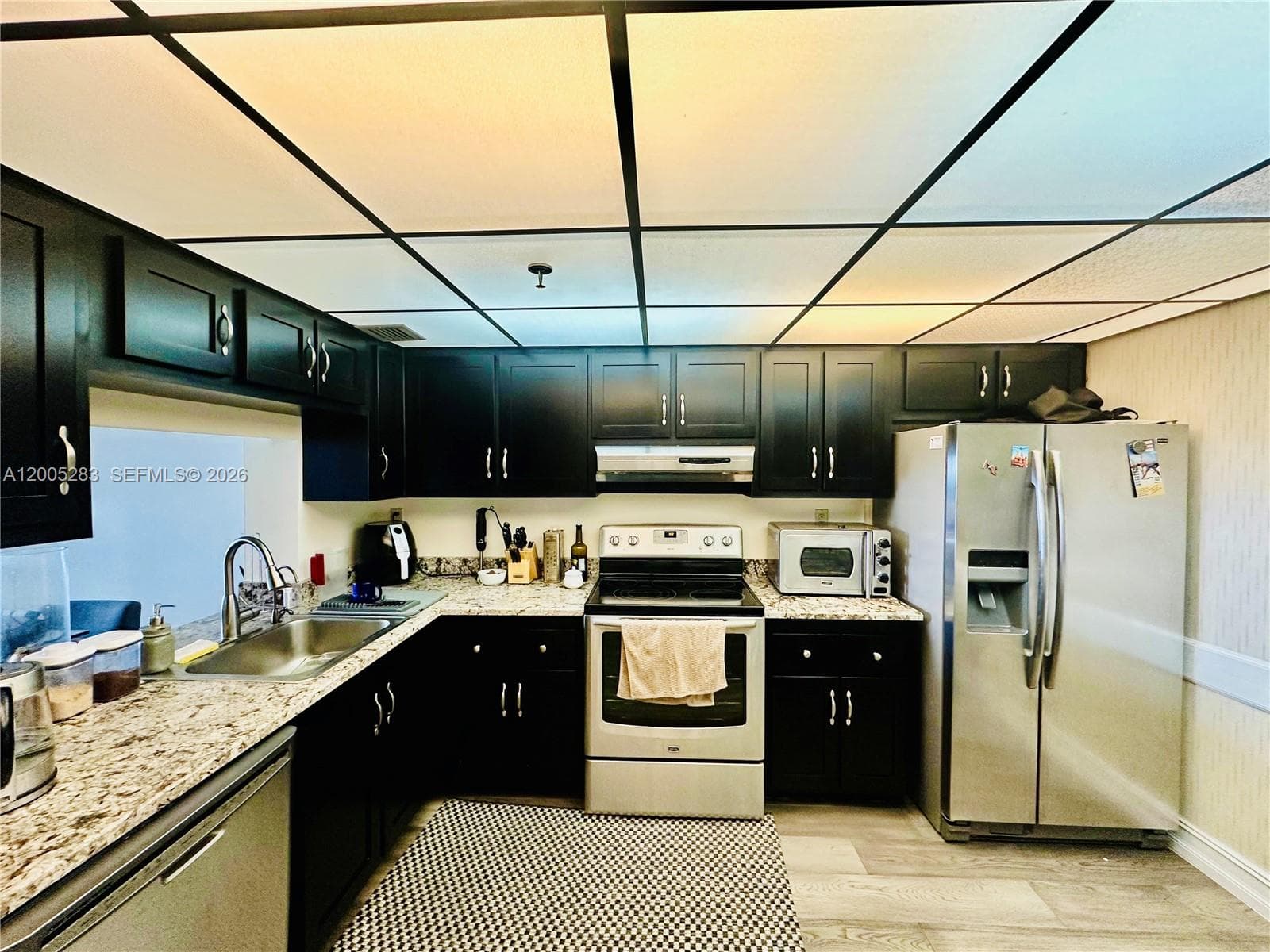 2625 Collins Ave 1508 photo 6