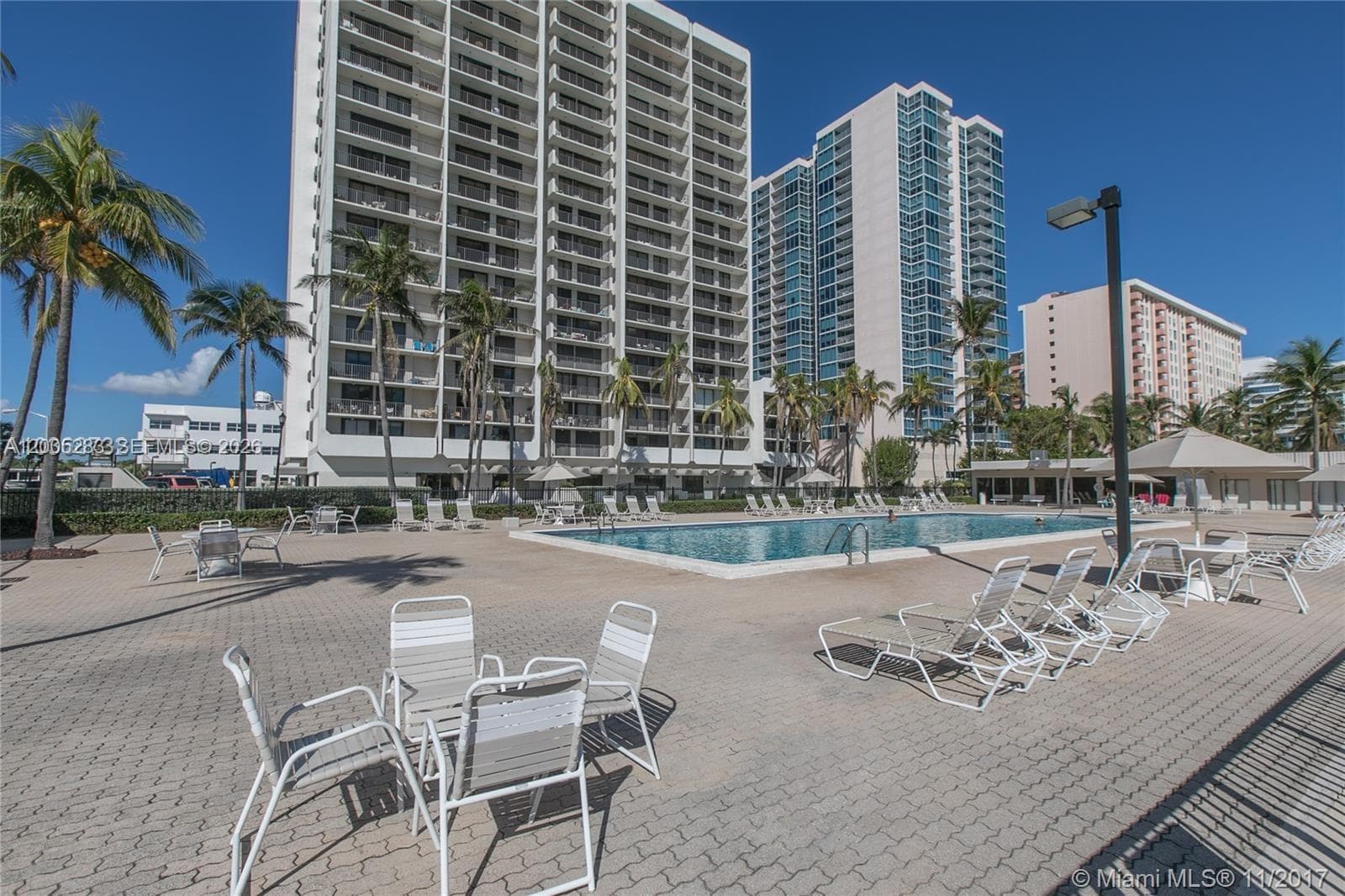 2625 Collins Ave 1508 photo 24