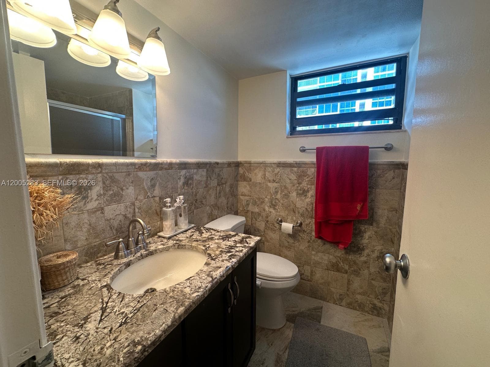 2625 Collins Ave 1508 photo 10