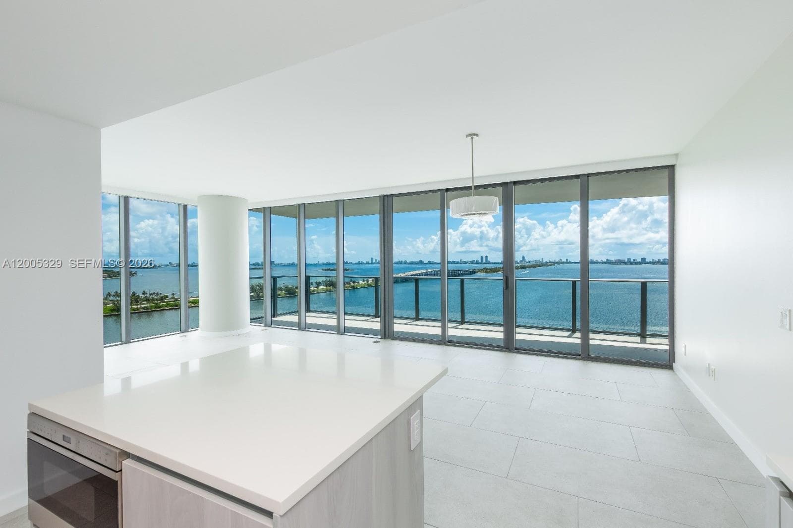 3131 7th Ave 1406 photo 1