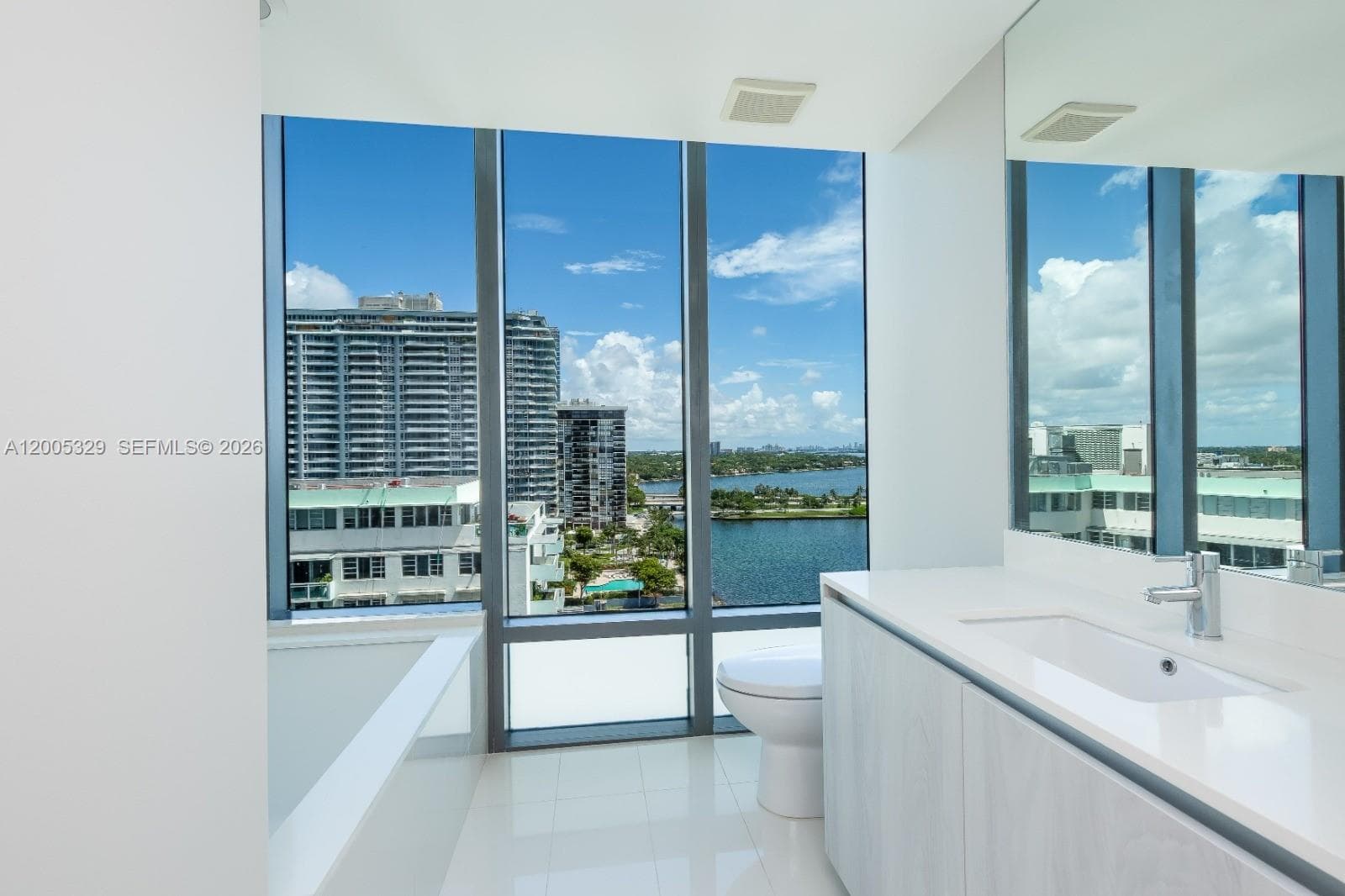 3131 7th Ave 1406 photo 24