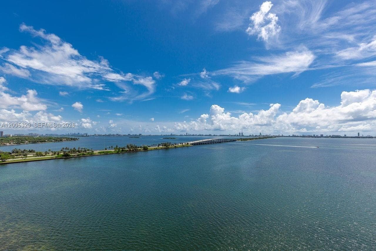 3131 7th Ave 1406 photo 18