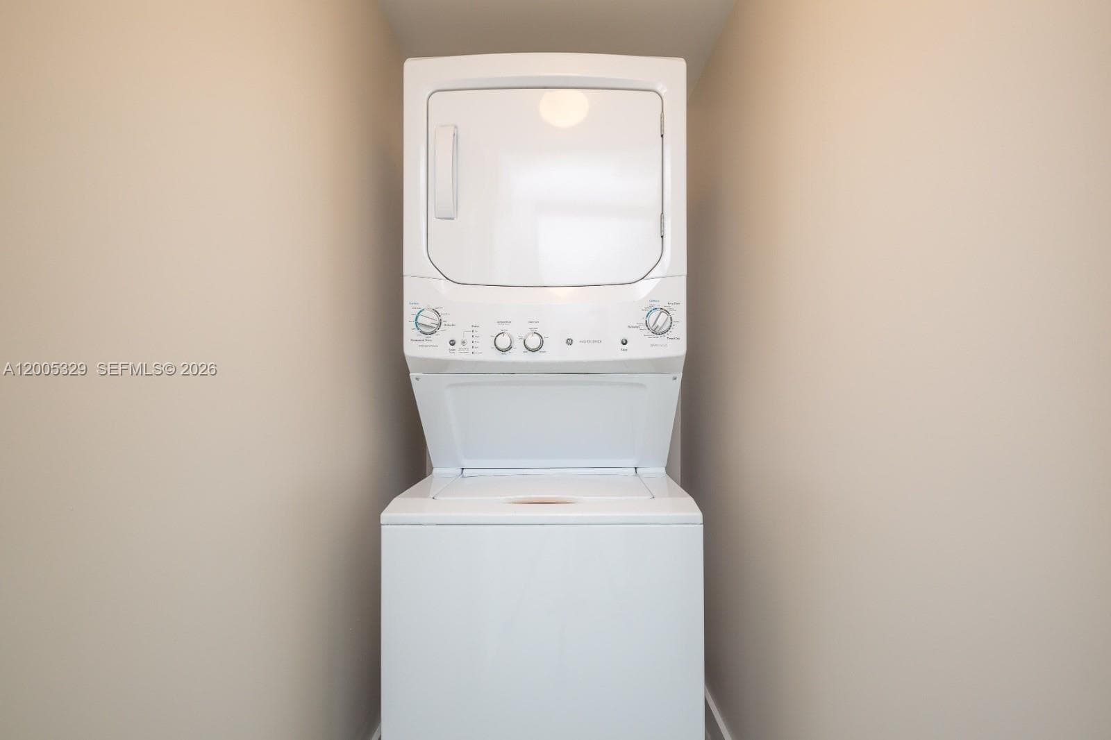 3131 7th Ave 1406 photo 19