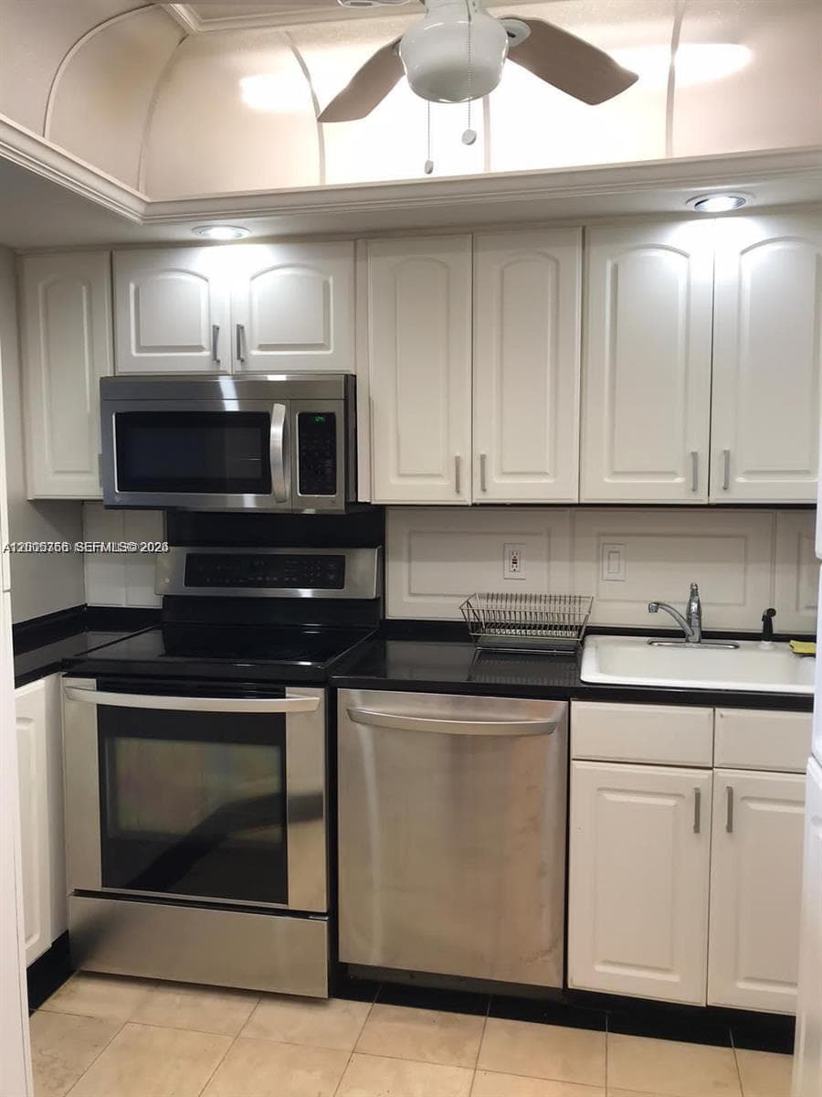 3731 Country Club Dr 1129 photo 9