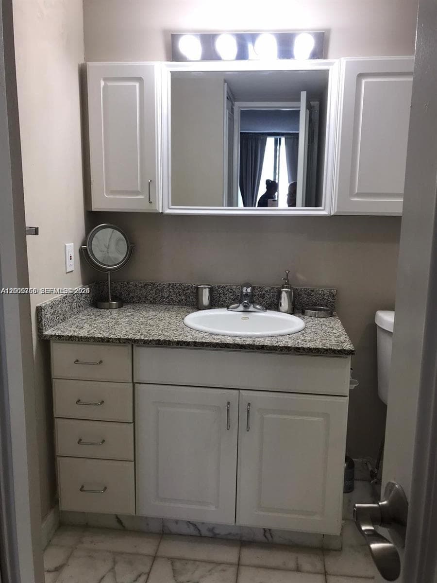 3731 Country Club Dr 1129 photo 19