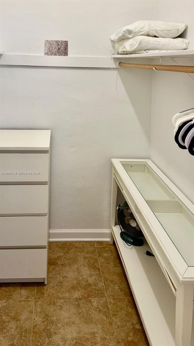 4001 Ocean Dr PH3 photo 8