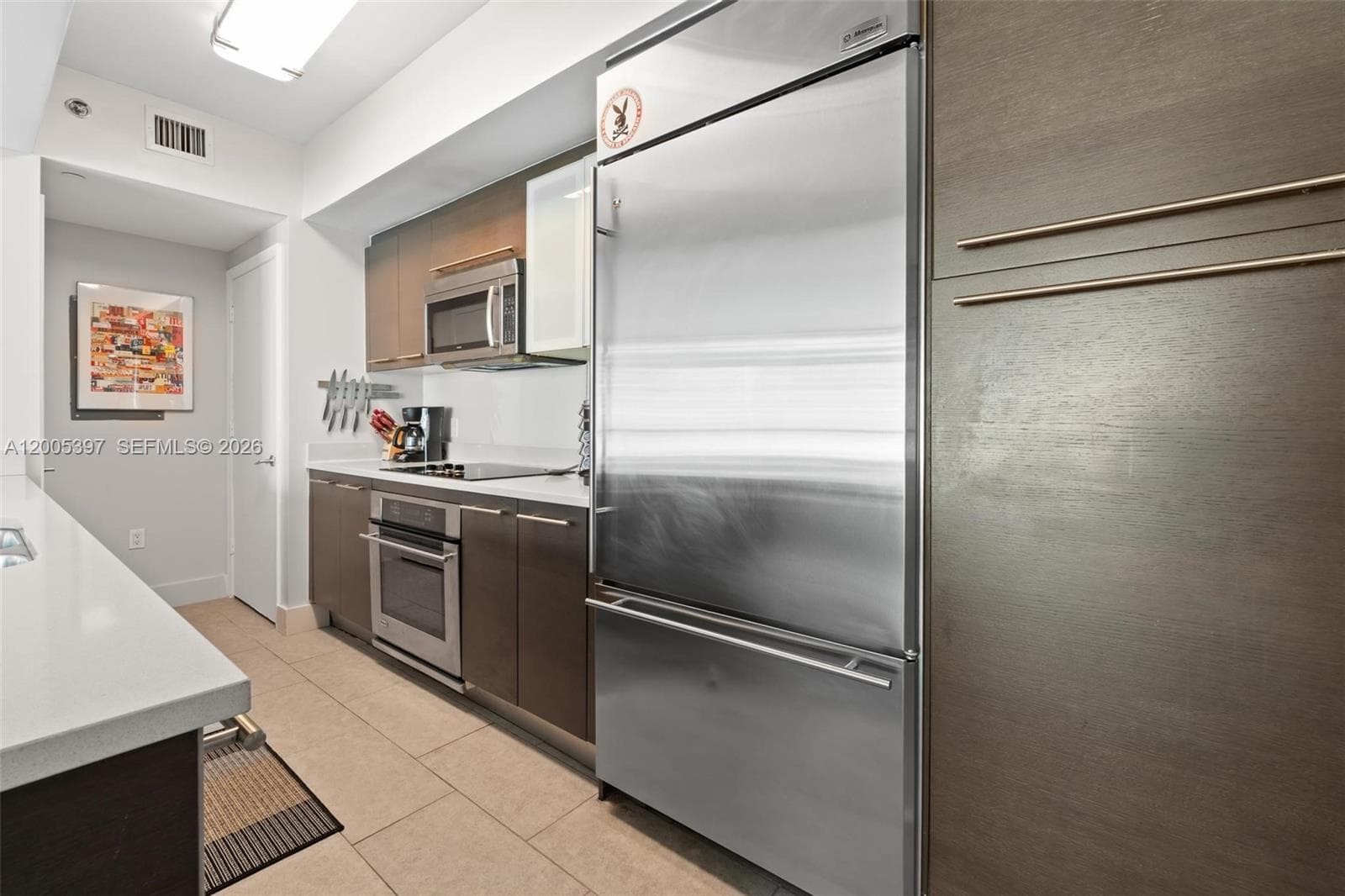 500 Brickell Ave 1405 photo 9