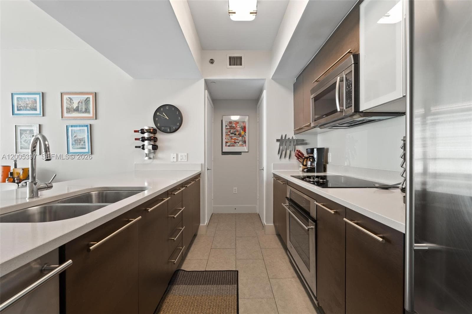 500 Brickell Ave 1405 photo 10