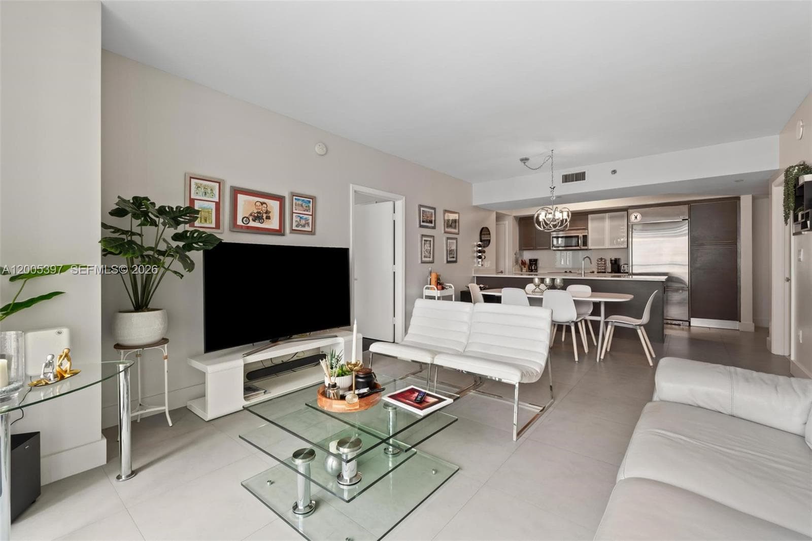 500 Brickell Ave 1405 photo 21