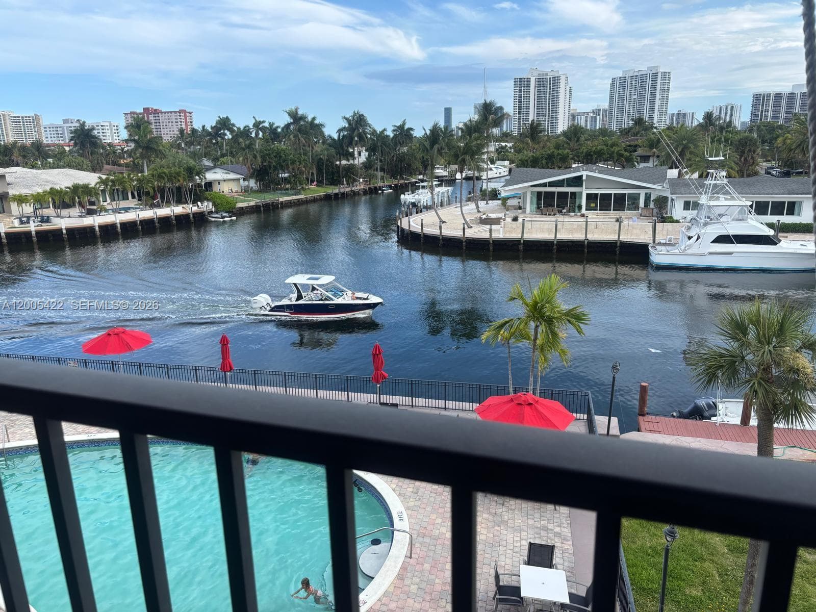 301 Golden Isles Dr 409 photo 2