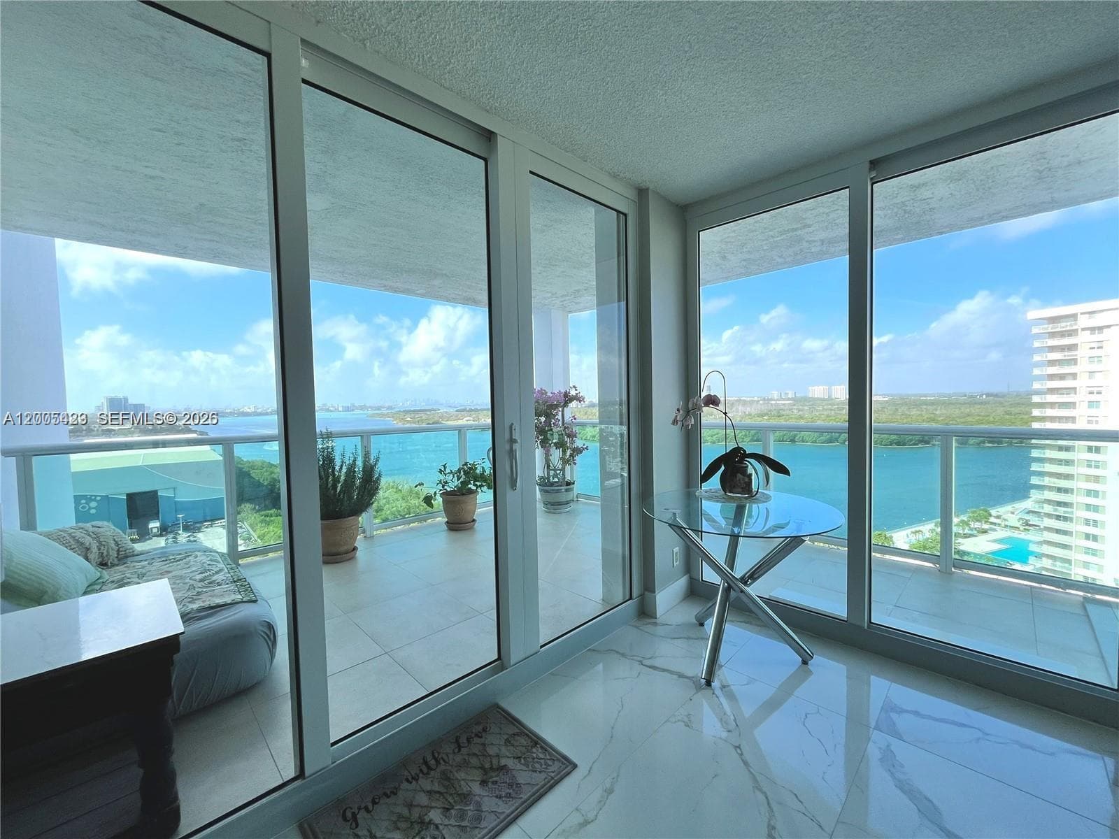 100 Bayview Dr 1827 photo 6