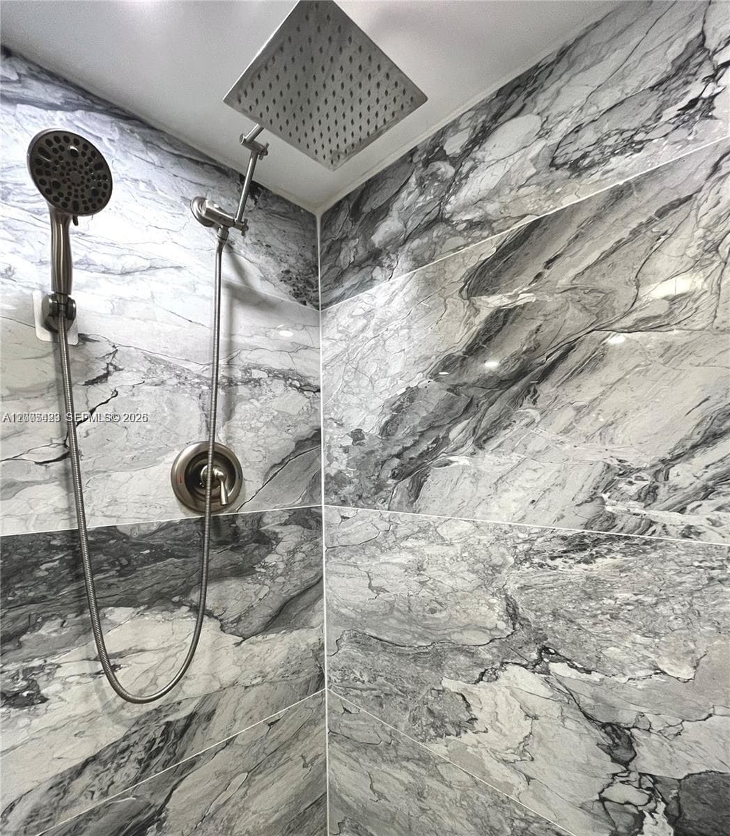 100 Bayview Dr 1827 photo 17