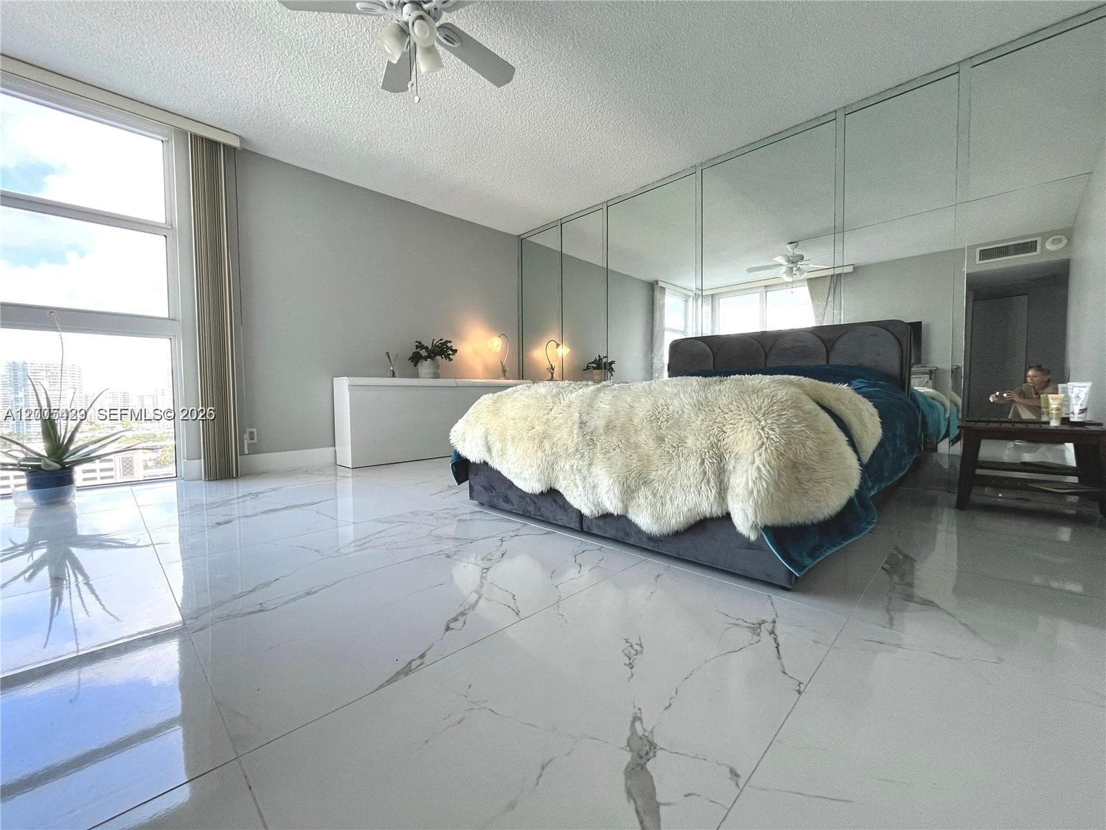 100 Bayview Dr 1827 photo 18