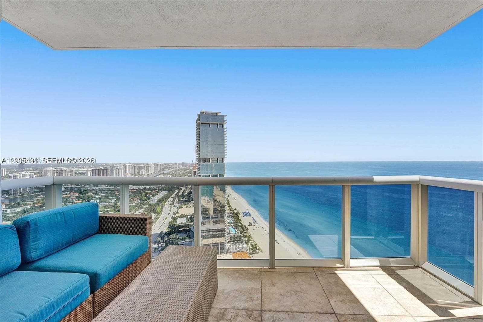 18201 Collins Ave 5202 photo 1