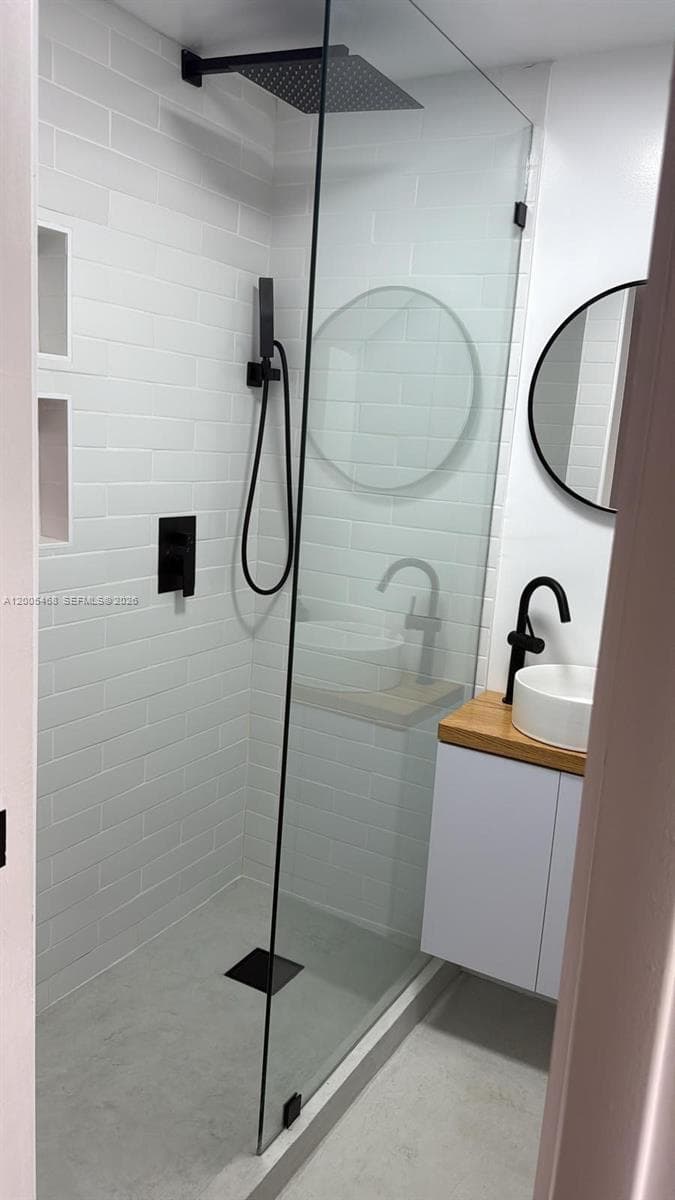 6865 Bay Dr 7 photo 12