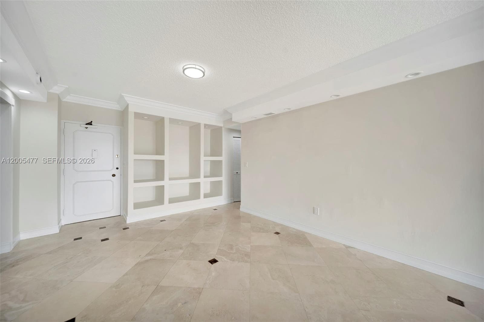 1985 Ocean Dr 20A photo 5