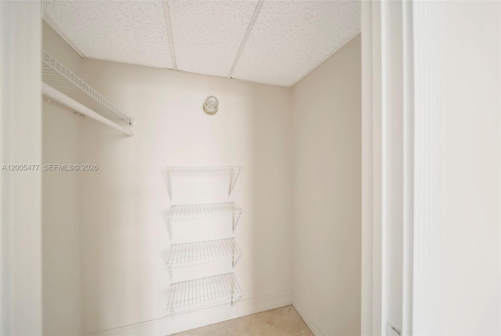 1985 Ocean Dr 20A photo 14